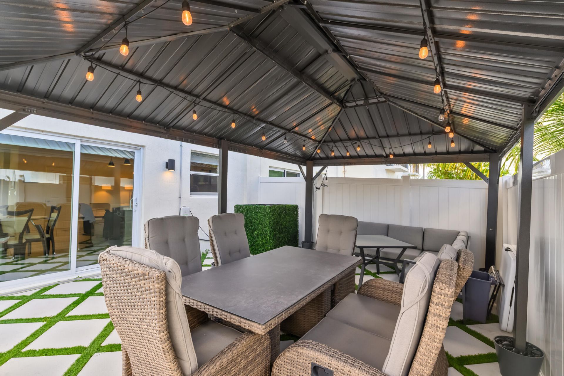 460 NW 27th Avenue, Pompano Beach, FL 33069 Photo