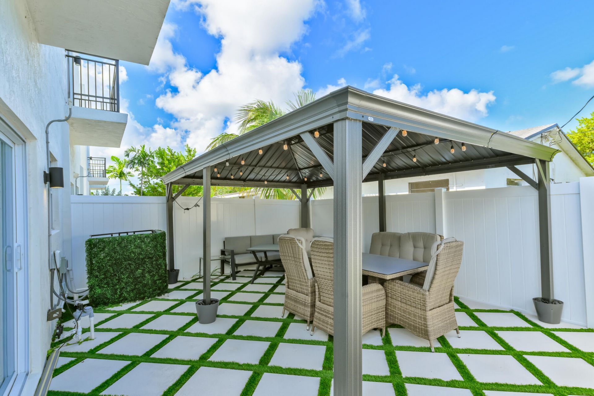460 NW 27th Avenue, Pompano Beach, FL 33069 Photo