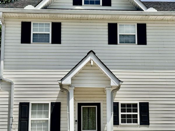 570 County Road 1001, Unit 3, Centre, AL 35960