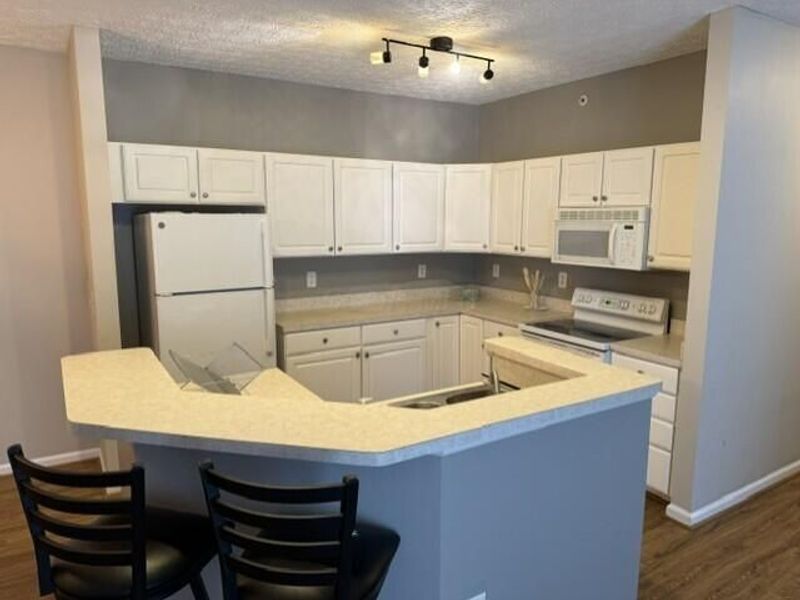 3115 Heron Pointe , Unit 201, Columbus, OH 43231 Photo 5