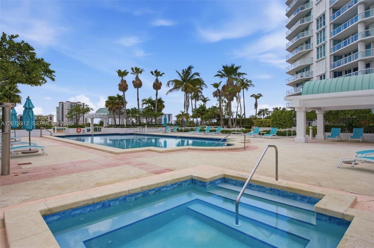 16500 Collins Ave , Unit 1856, Sunny Isles Beach, FL 33160 Photo