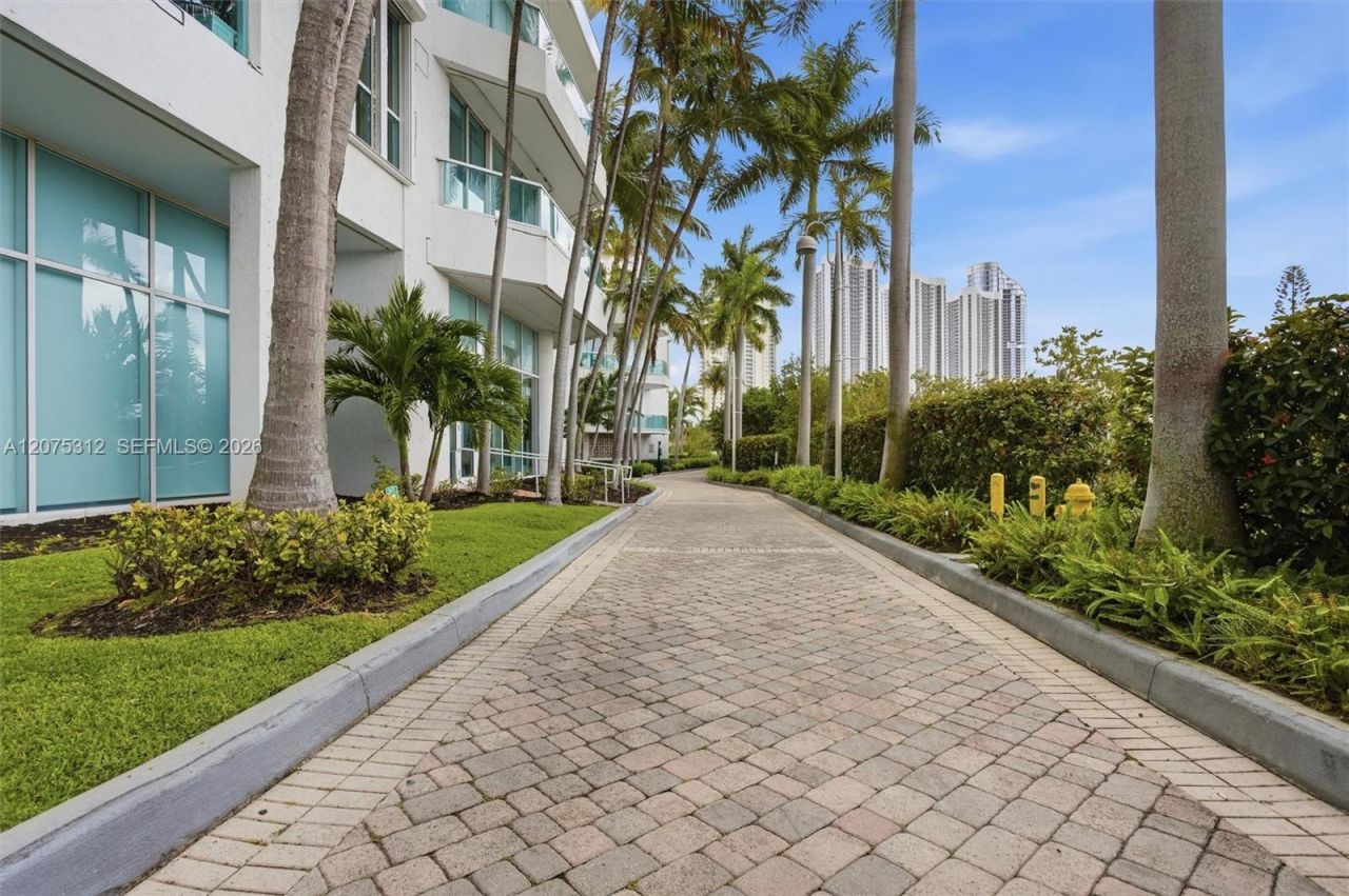 16500 Collins Ave , Unit 1856, Sunny Isles Beach, FL 33160 Photo
