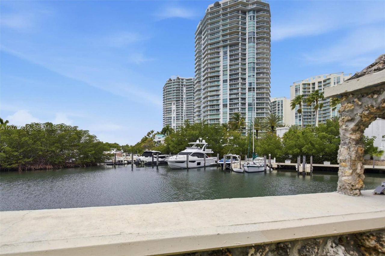 16500 Collins Ave , Unit 1856, Sunny Isles Beach, FL 33160 Photo