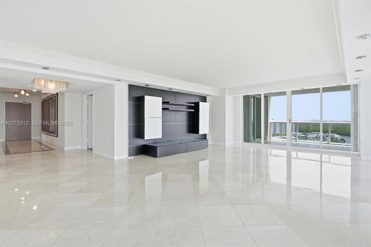 16500 Collins Ave , Unit 1856, Sunny Isles Beach, FL 33160 Photo