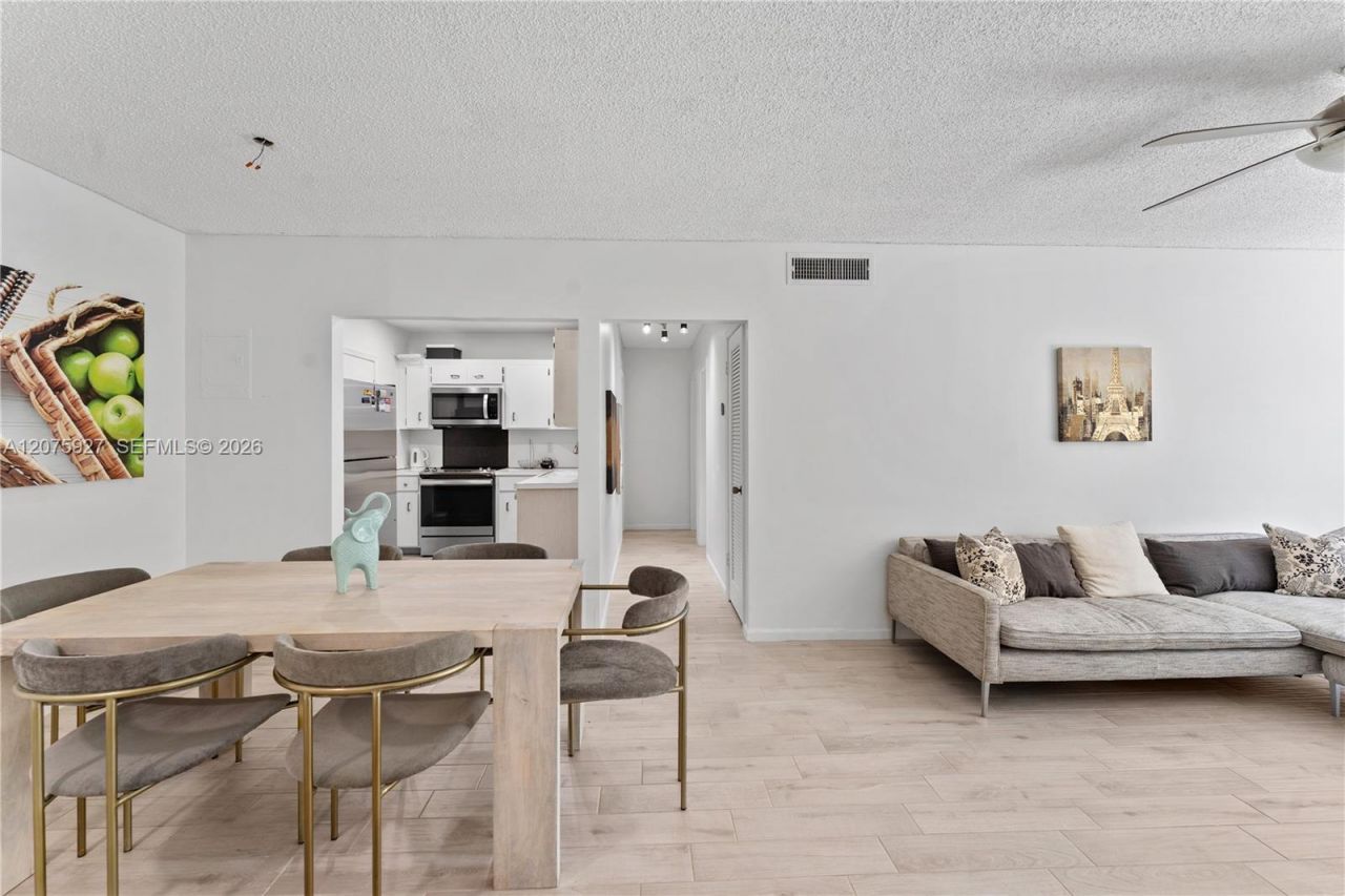 5840 NE 22nd Way , Unit 728, Fort Lauderdale, FL 33308 Photo