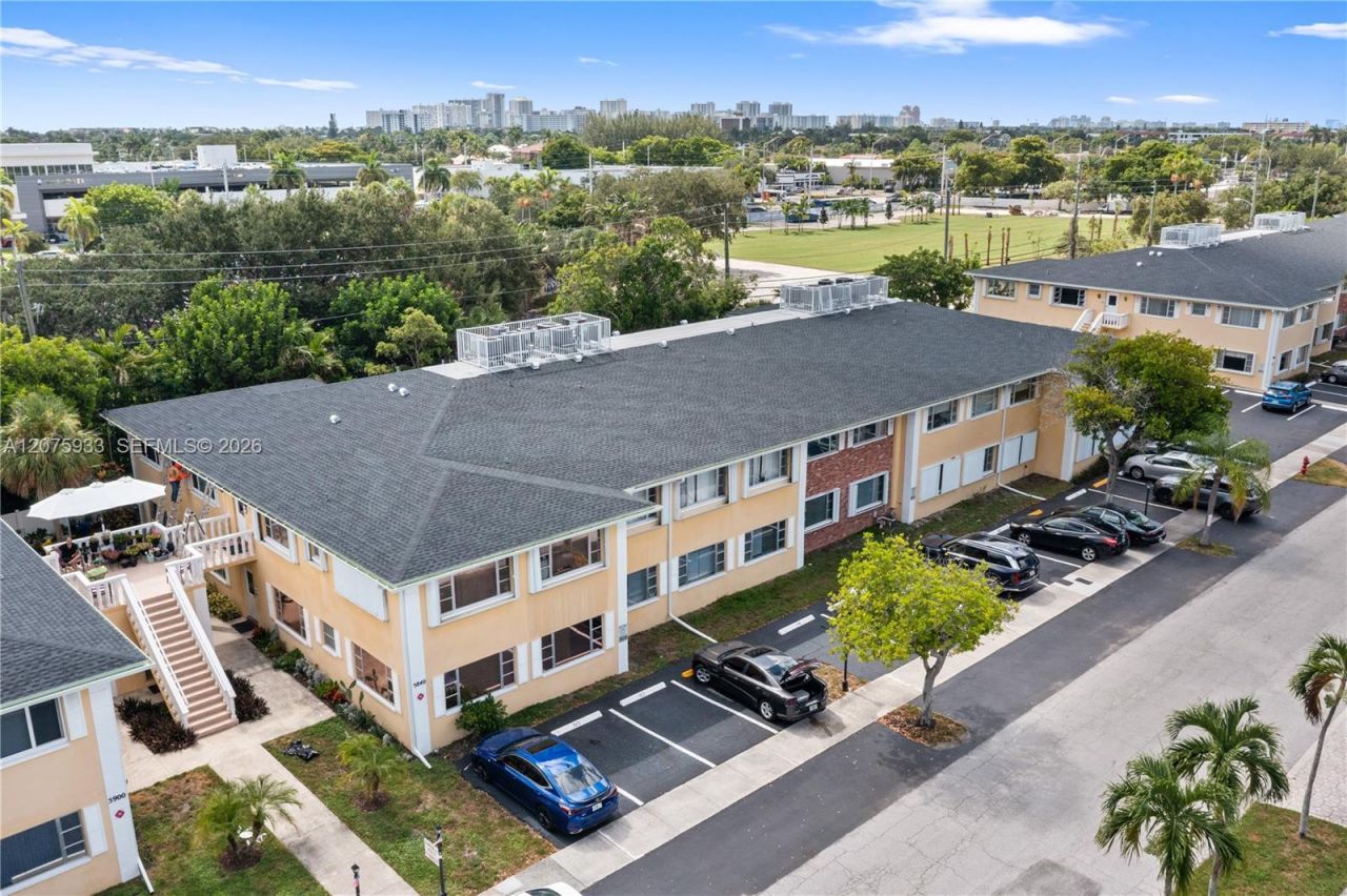 5840 NE 22nd Way , Unit 728, Fort Lauderdale, FL 33308 Photo