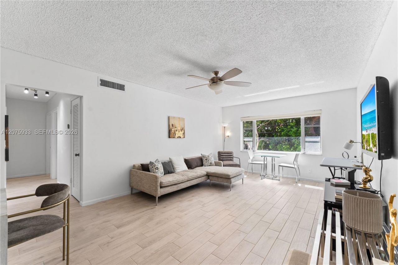 5840 NE 22nd Way , Unit 728, Fort Lauderdale, FL 33308 Photo