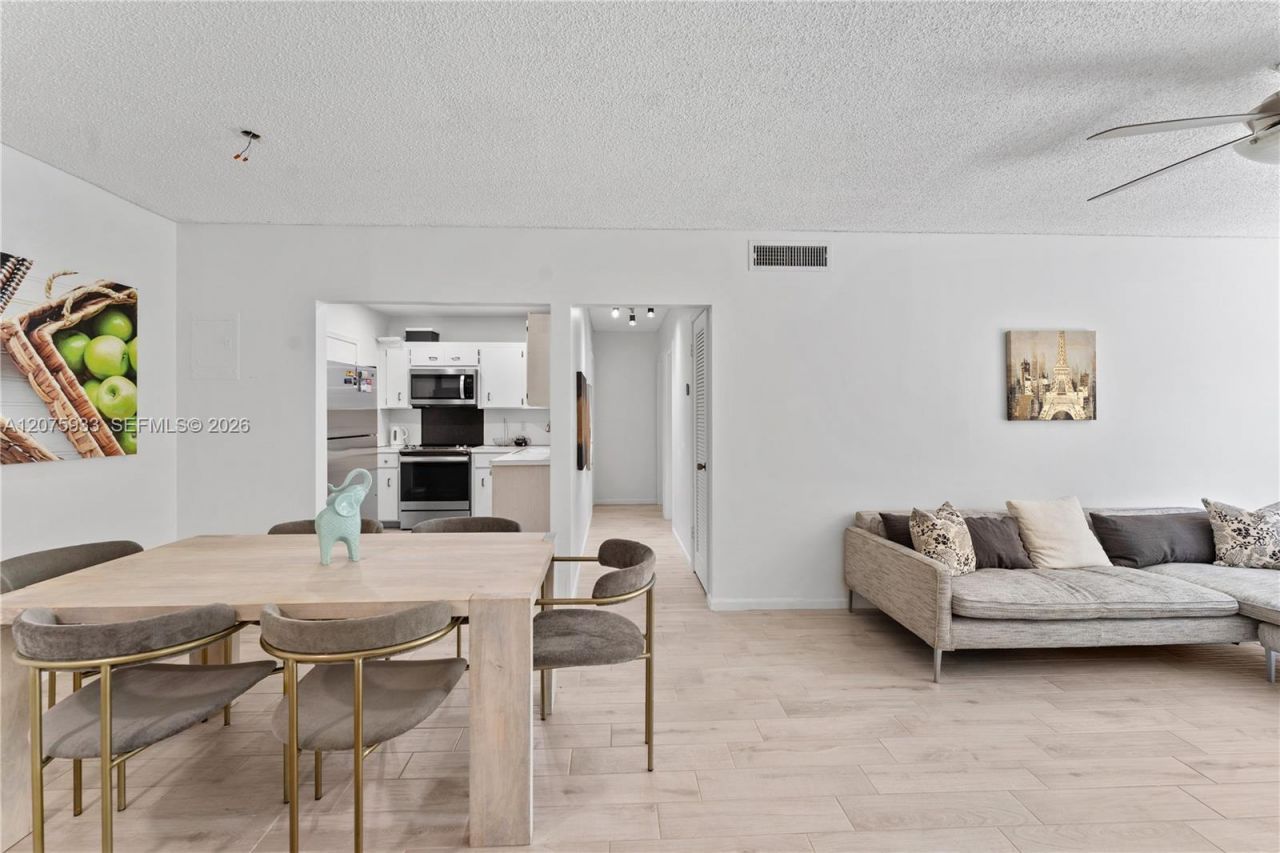 5840 NE 22nd Way , Unit 728, Fort Lauderdale, FL 33308 Photo