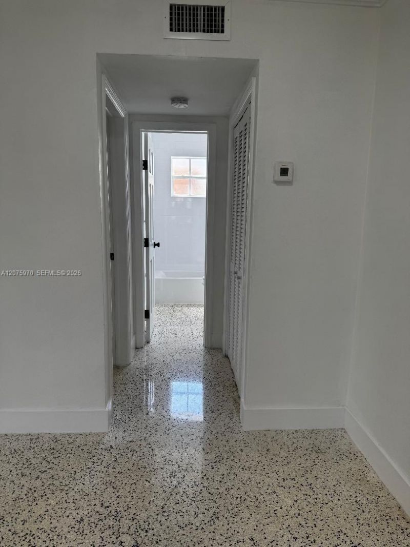 2725 SW 25th St, Unit 3, Miami, FL 33133 Photo