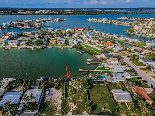14035 E PARSLEY DRIVE, MADEIRA BEACH, FL 33708