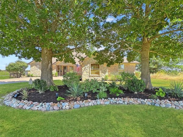 7205 Muirfield Drive, Cleburne, TX 76033