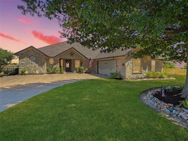 7205 Muirfield Drive, Cleburne, TX 76033