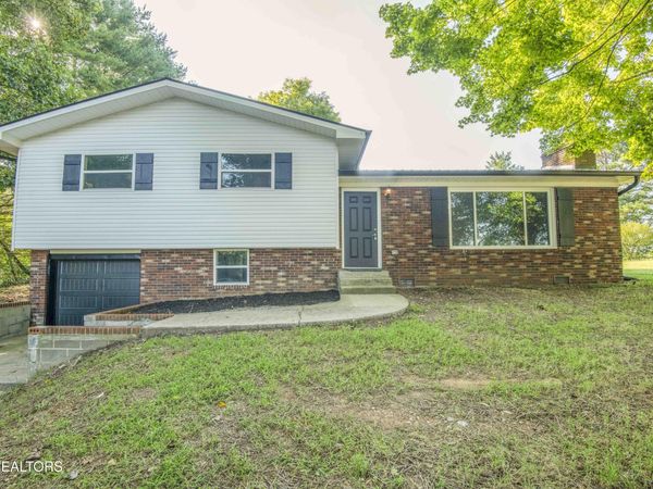 560 High St, Harrogate, TN 37752