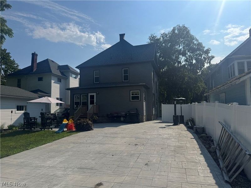 219 N Elm Street, Orrville, OH 44667 Photo 5