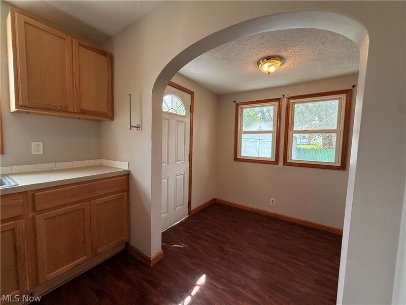 2044 3rd st Street , Canton, OH 44704 Photo 8