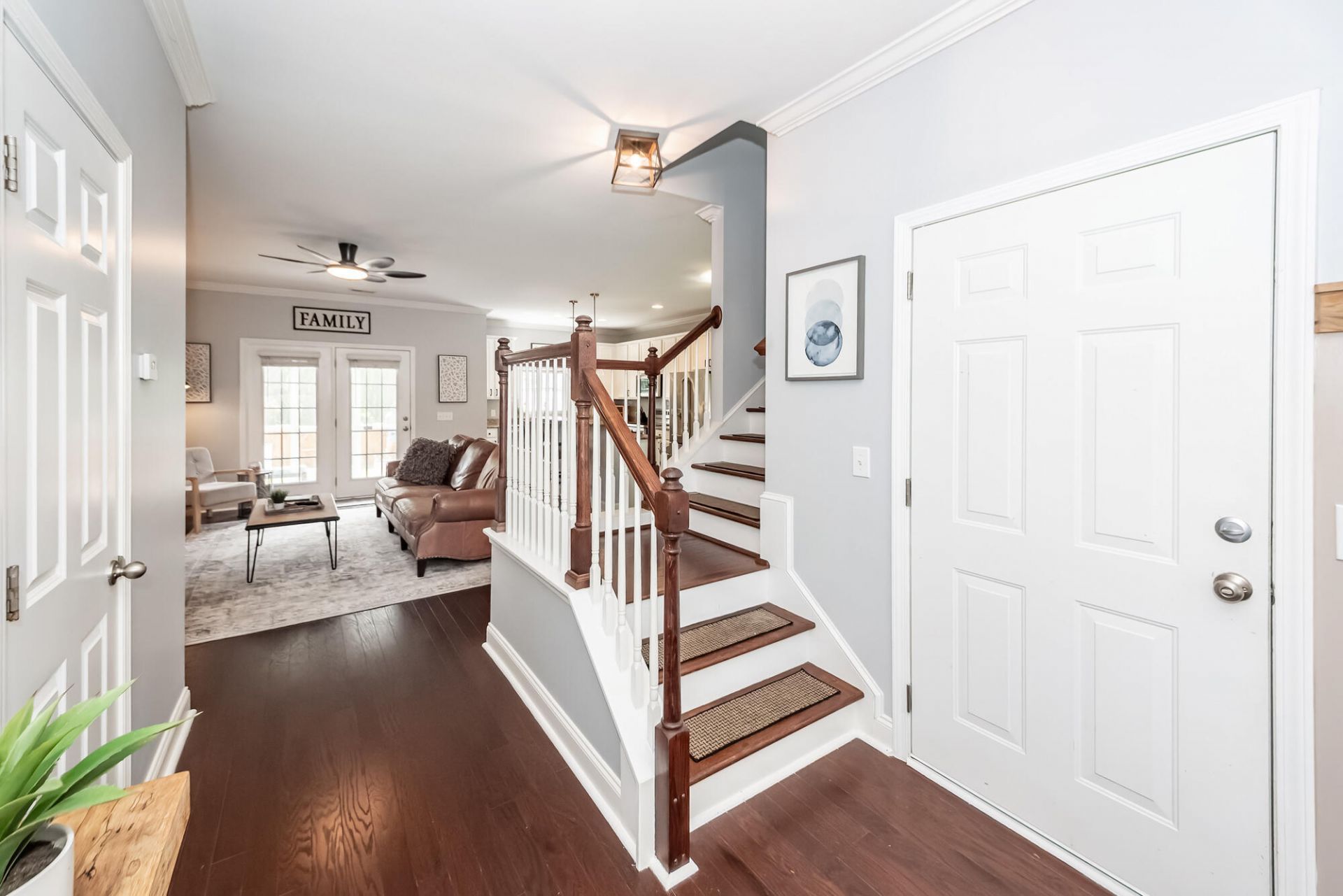 4072 Hartland Street Photo 16