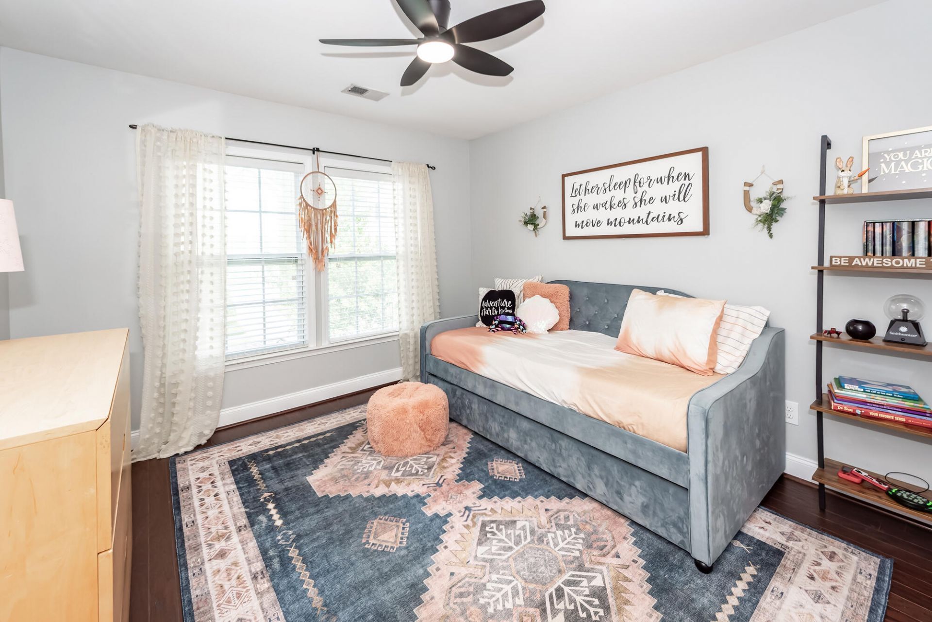 4072 Hartland Street Photo 17