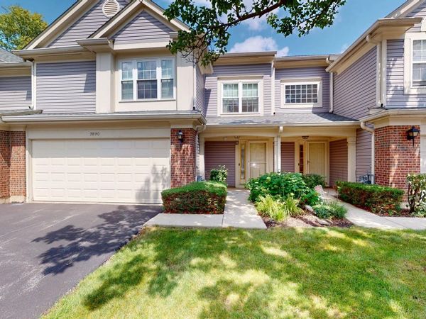 2890 Ashling Court , Schaumburg, IL 60193
