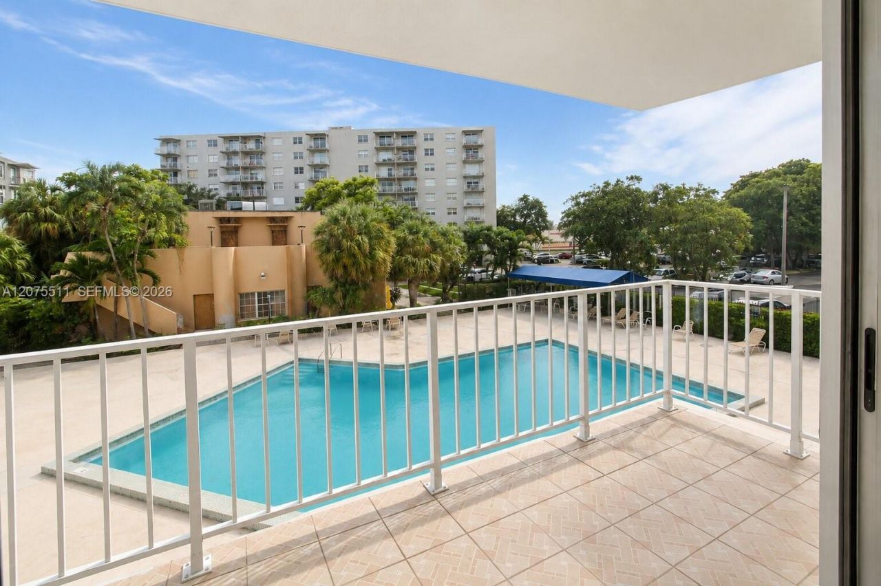 1470 NE 125th Ter , Unit 202, North Miami, FL 33161 Photo