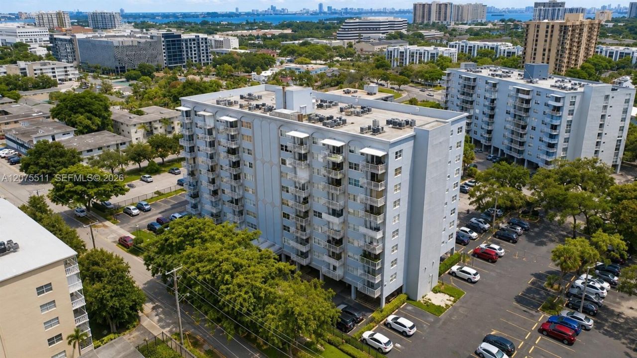 1470 NE 125th Ter , Unit 202, North Miami, FL 33161 Photo