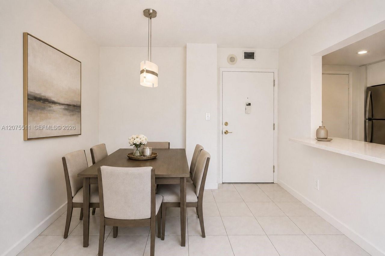 1470 NE 125th Ter , Unit 202, North Miami, FL 33161 Photo