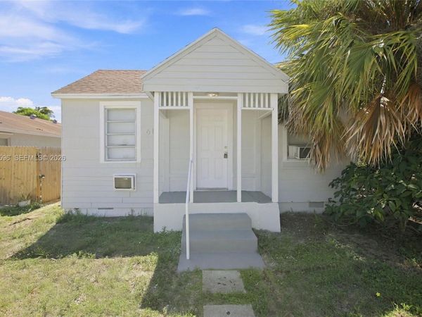 611 N Broadway, Lantana, FL 33462