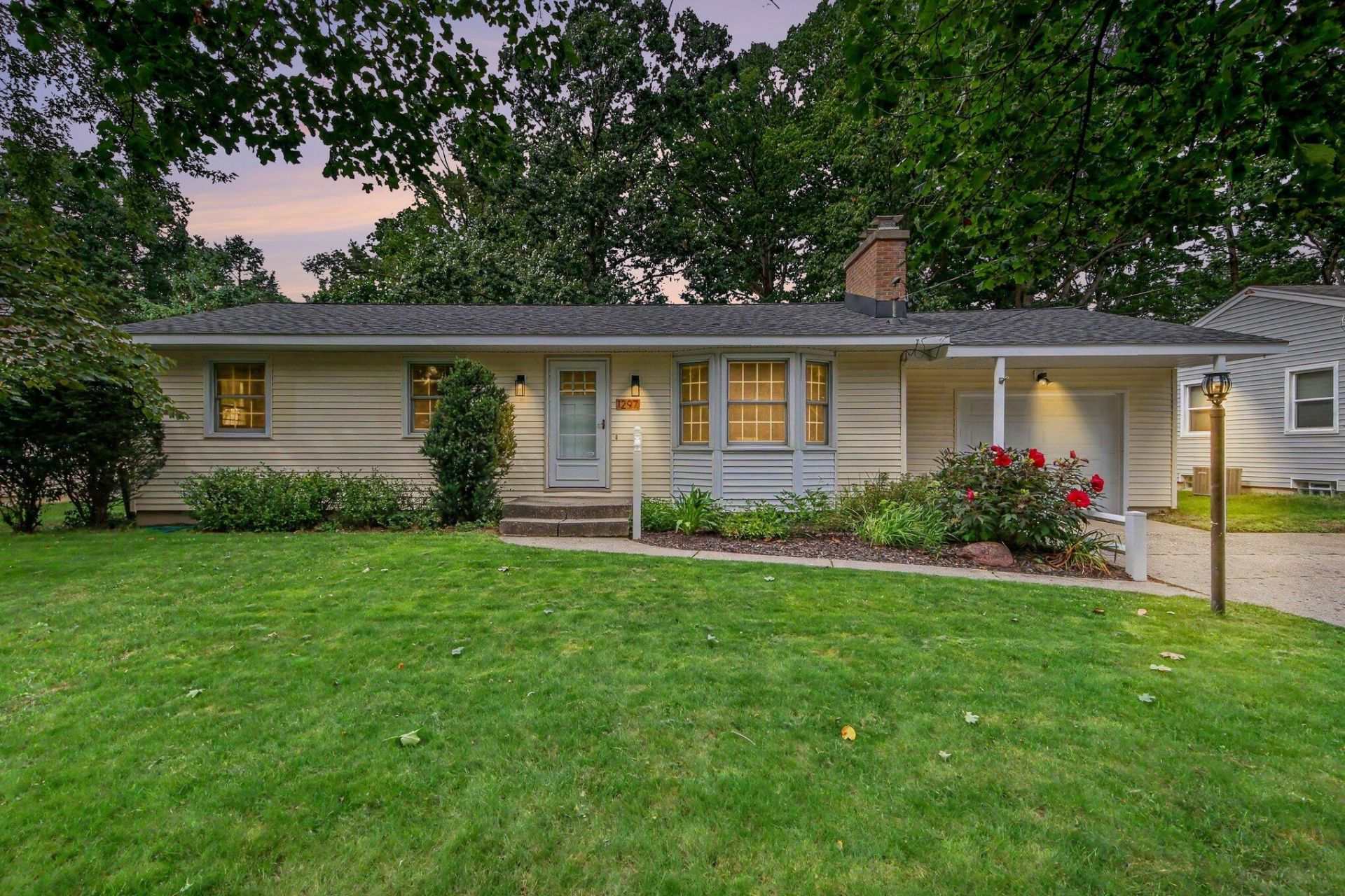 1297 Katrina Drive Se, Kentwood, MI 49508 Main Photo