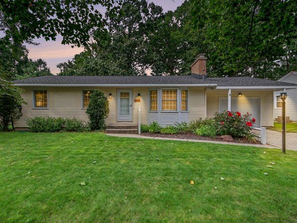 1297 Katrina Drive SE, Kentwood, MI 49508
