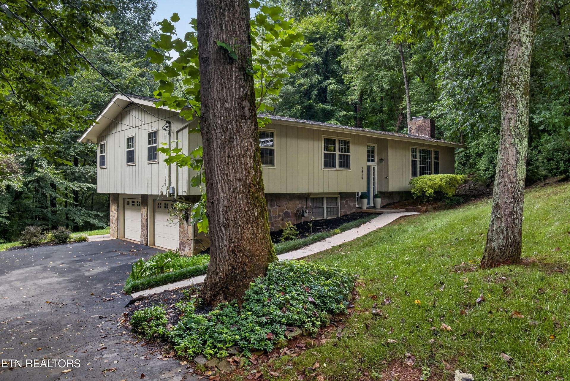 1829 Chicadee Drive, Knoxville, TN 37919 Main Photo