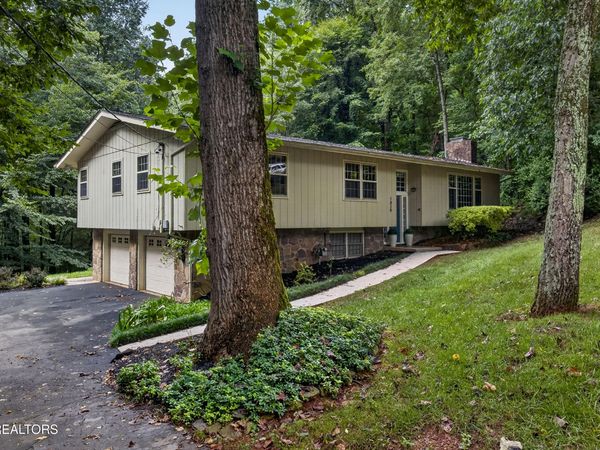 1829 Chicadee Drive, Knoxville, TN 37919