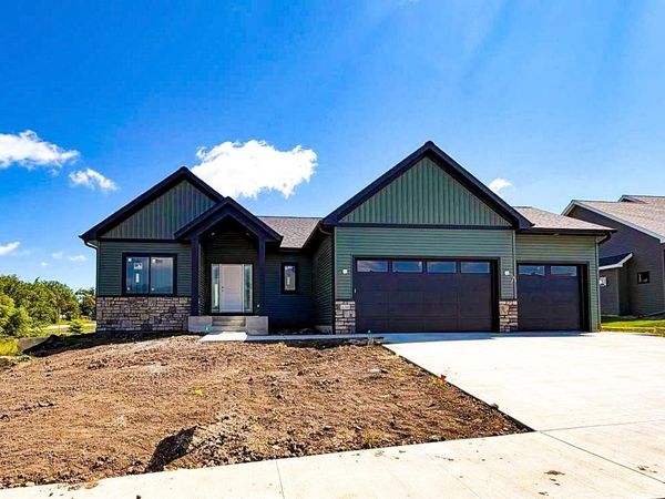 630 7th Avenue NE, Byron, MN 55920