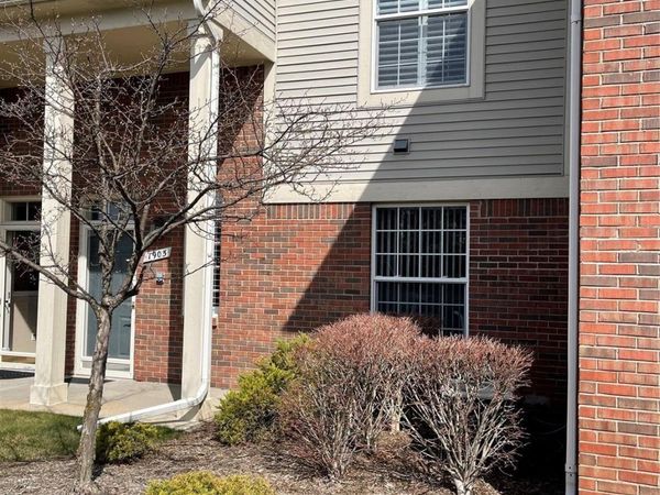 1905 FLAGSTONE Circle , Rochester, Mi 48307