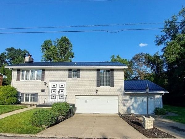 218 West Boulevard , Mingo Junction, OH 43938