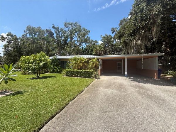 2801 10th Avenue, Vero Beach, FL 32960