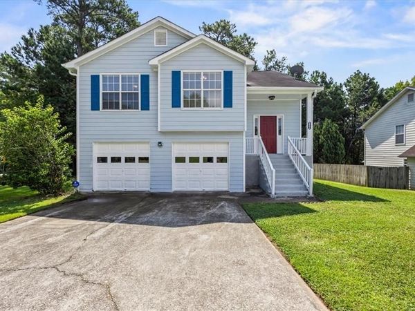5604 Rockingwood Lane, Atlanta, GA 30349