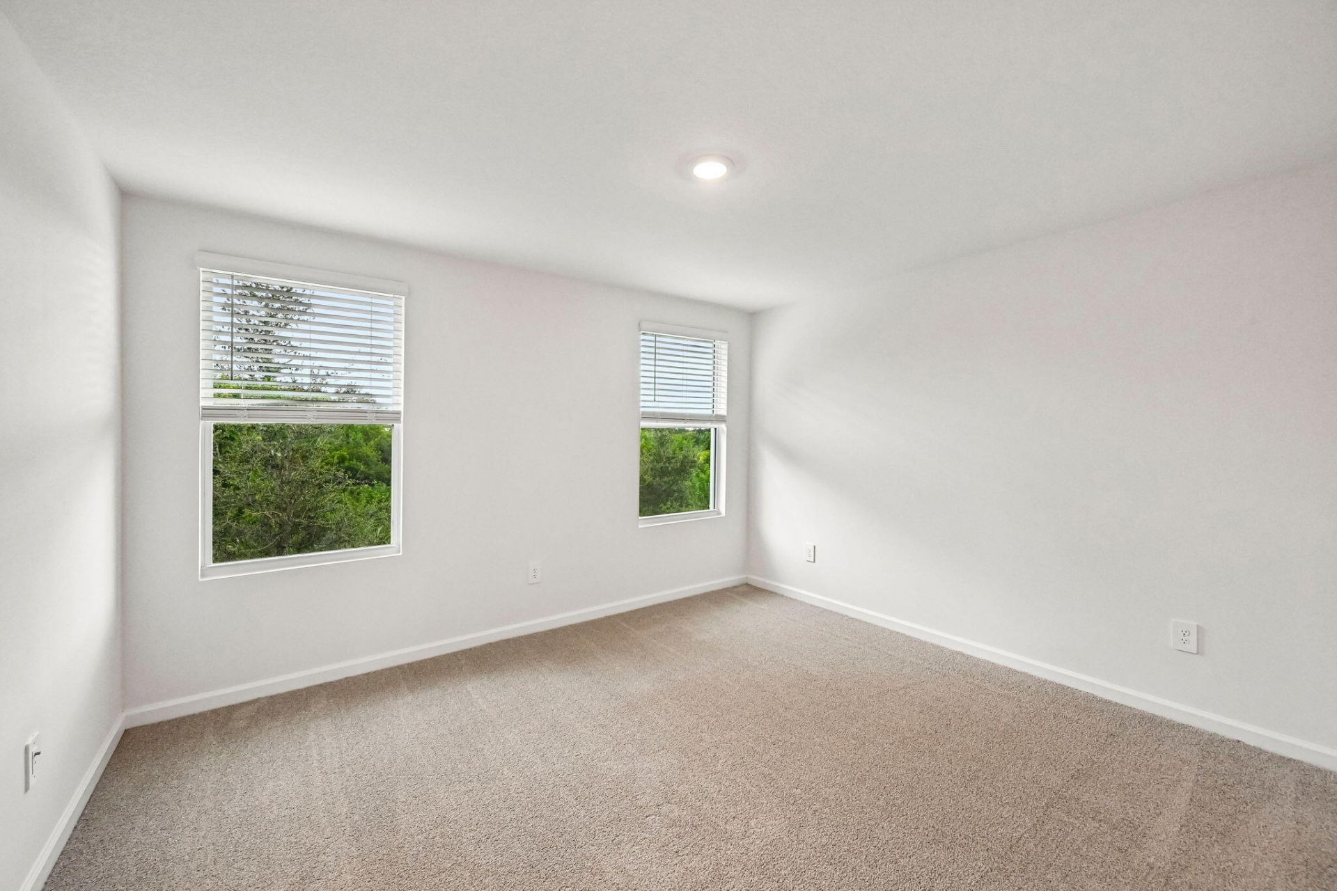658 Salisbury Circle, Fort Pierce, FL 34982 Photo