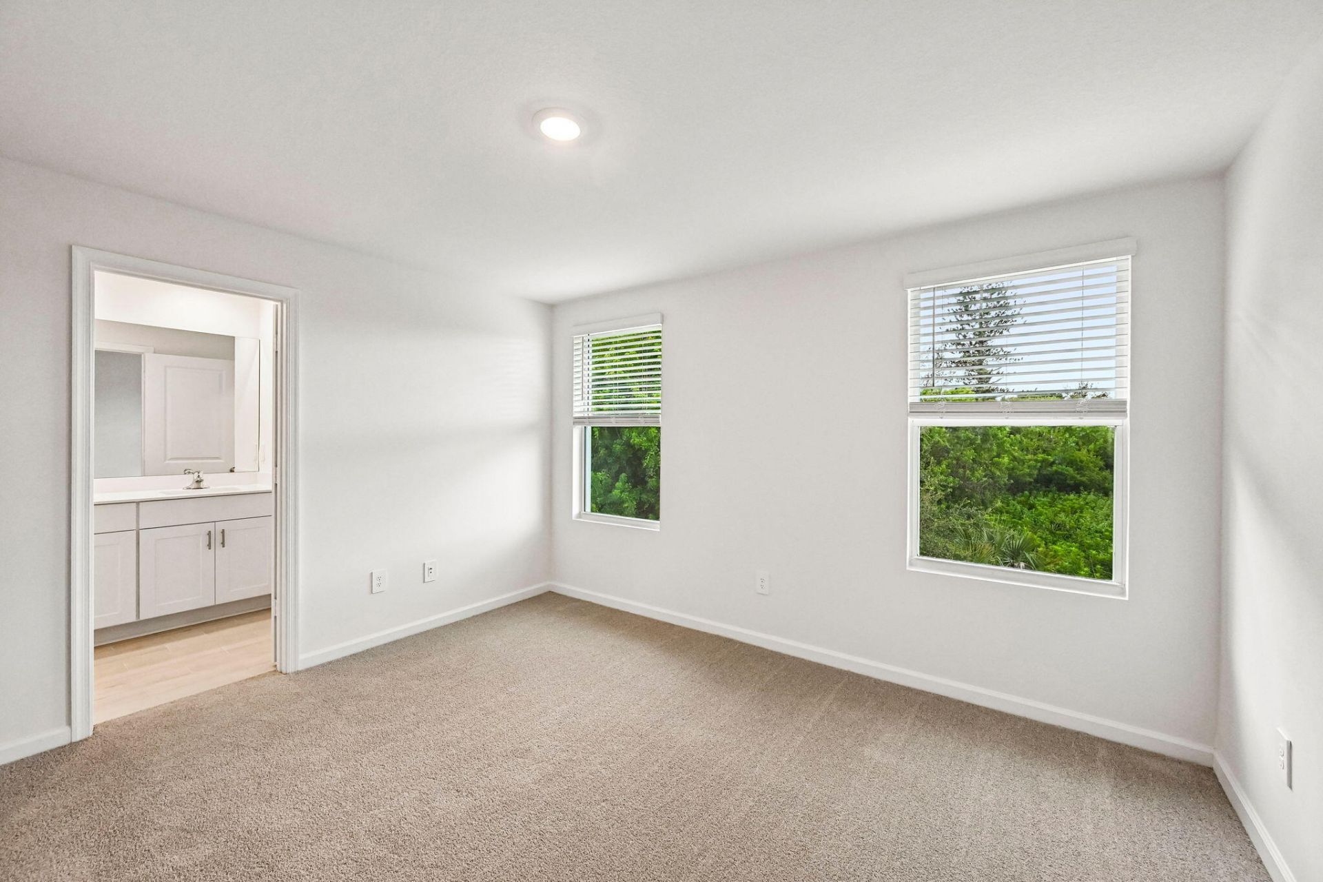 658 Salisbury Circle, Fort Pierce, FL 34982 Photo