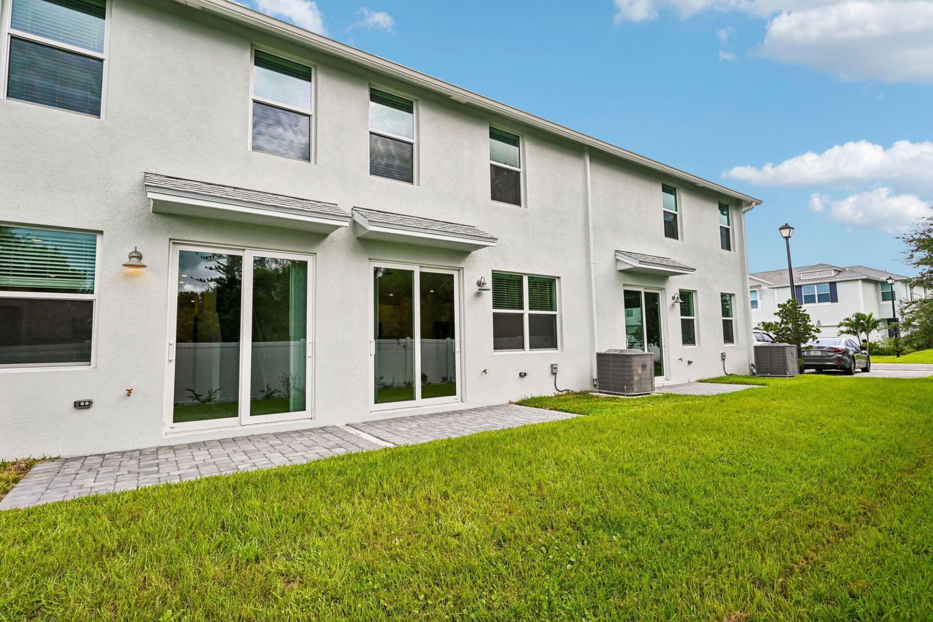658 Salisbury Circle, Fort Pierce, FL 34982 Photo