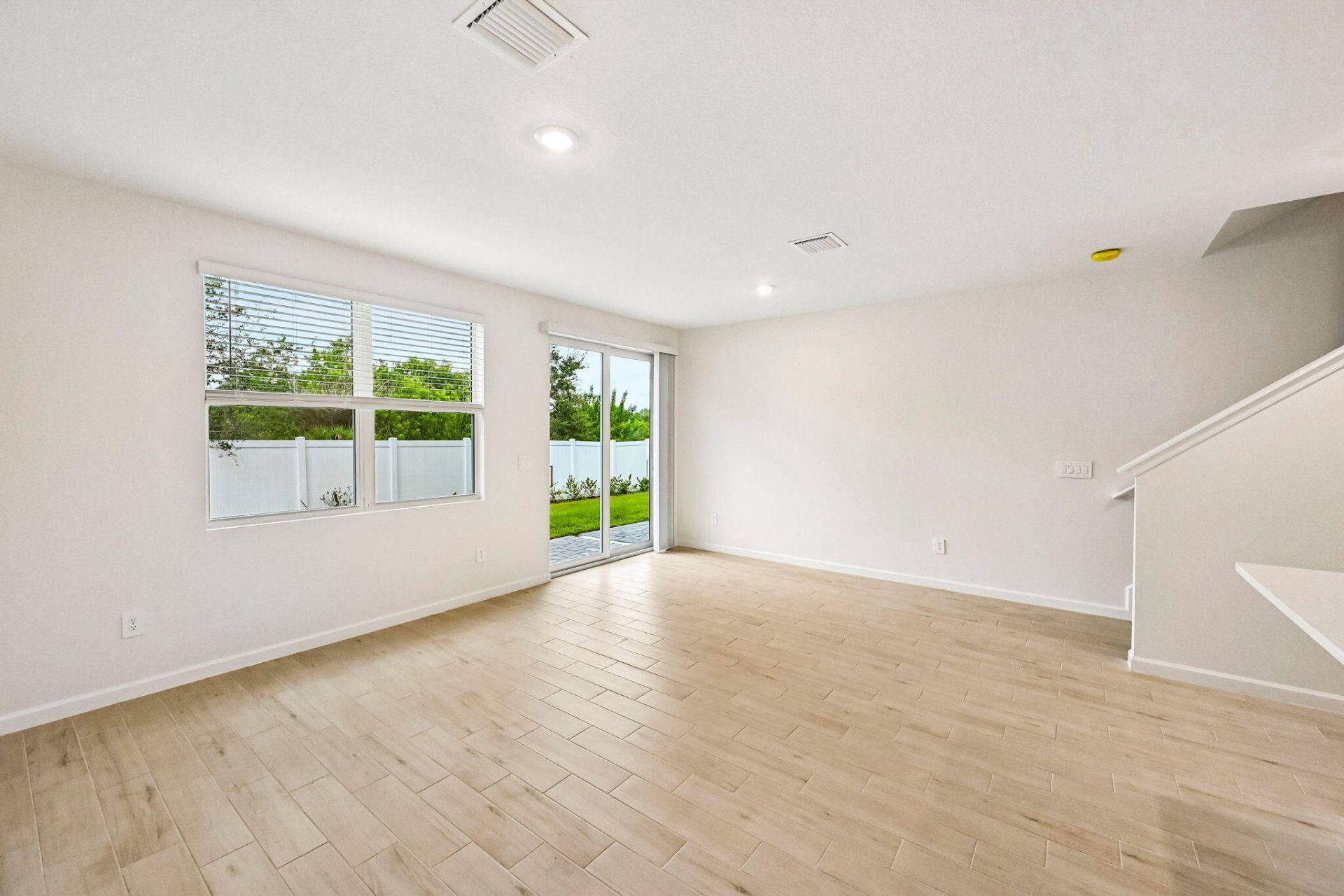 658 Salisbury Circle, Fort Pierce, FL 34982 Photo