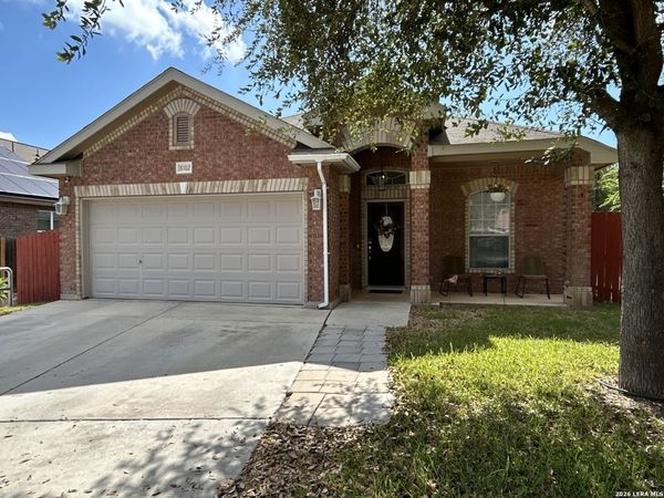 8102 Grissom Cir, San Antonio, TX 78251