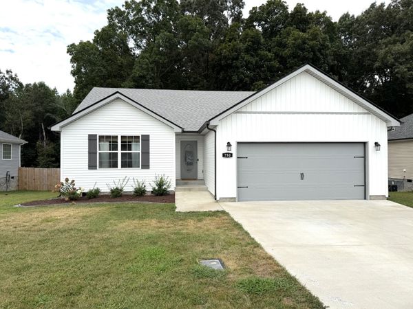 750 Gleason Dr, Clarksville, TN 37042