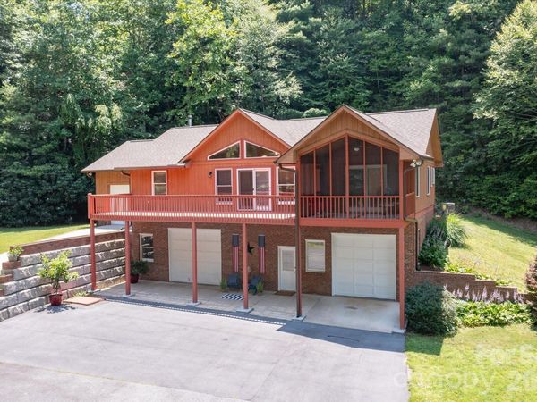 134 Valle Way , Hendersonville, NC 28739