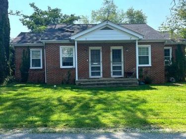 101 E LOCUST STREET, OCCOQUAN, VA 22125