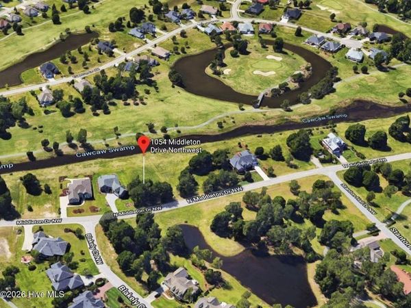 1054 N Middleton Drive NW, Calabash, NC 28467
