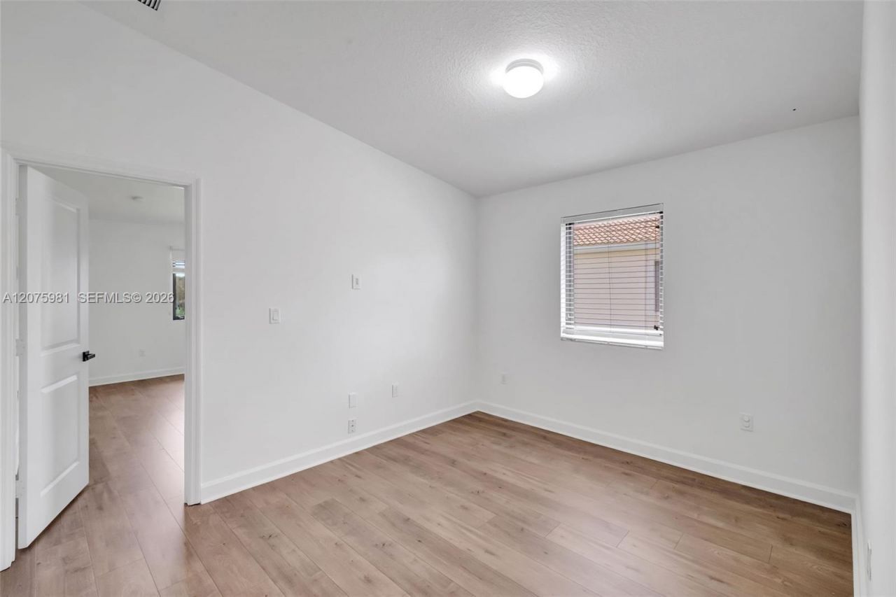 465 NE 194th Ter , Unit 465, Miami, FL 33179 Photo