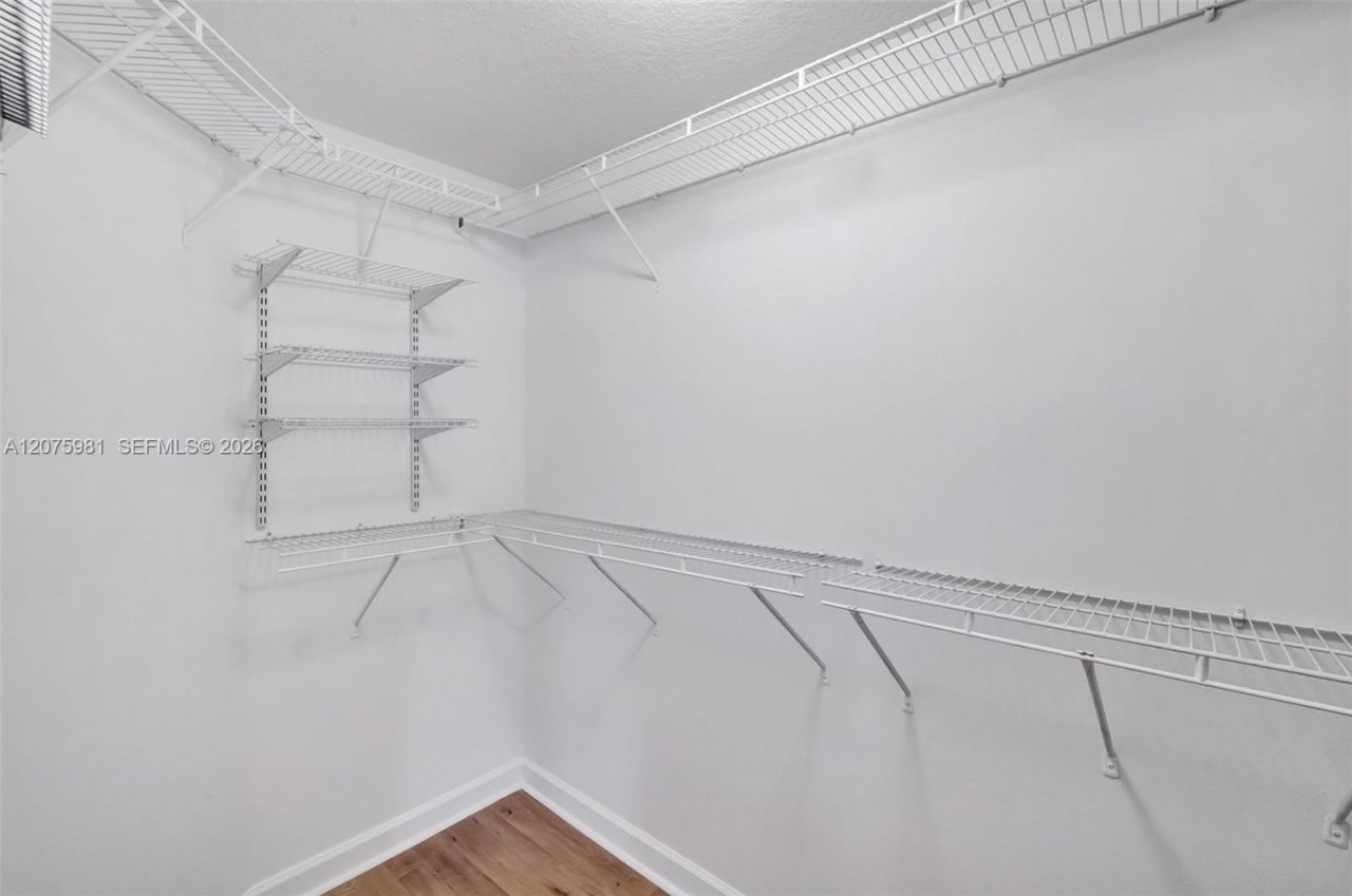 465 NE 194th Ter , Unit 465, Miami, FL 33179 Photo