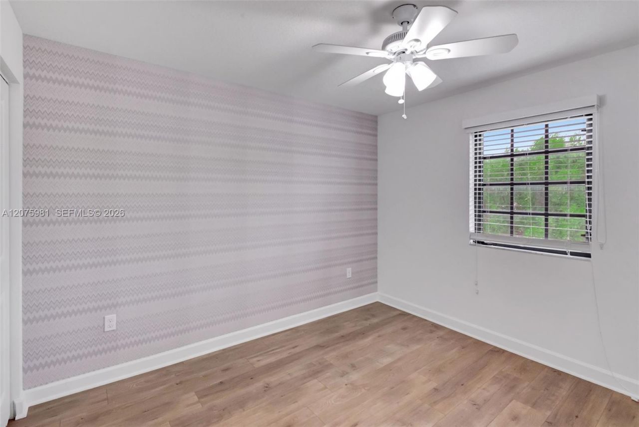 465 NE 194th Ter , Unit 465, Miami, FL 33179 Photo