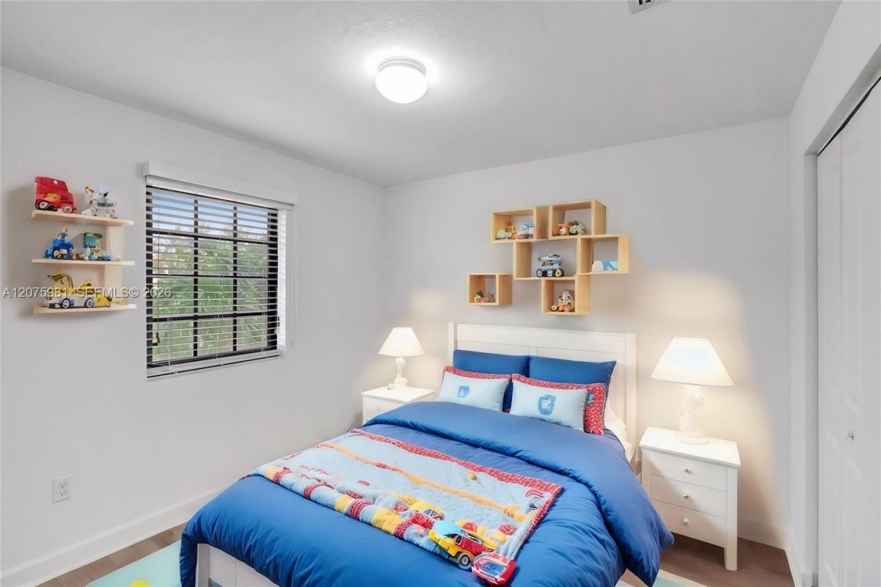 465 NE 194th Ter , Unit 465, Miami, FL 33179 Photo