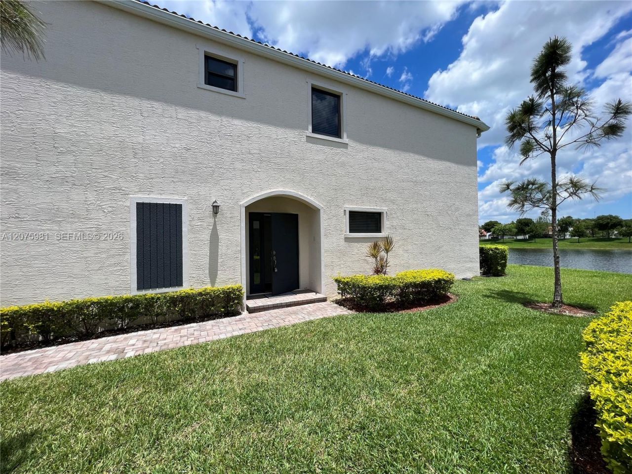 465 NE 194th Ter , Unit 465, Miami, FL 33179 Photo
