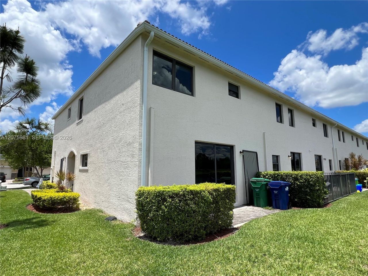 465 NE 194th Ter , Unit 465, Miami, FL 33179 Photo